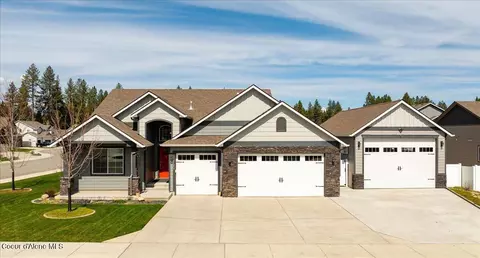 11273 N Emerald Dr, Hayden, ID 83835