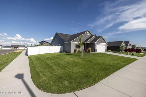 12721 N Krauss Cir, Rathdrum, ID 83858