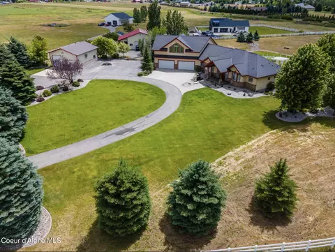 3704 N Carolwood Ct, Post Falls, ID 83854