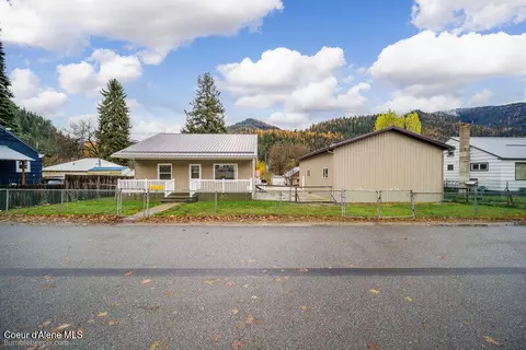 Exterior - 105 2nd St, Silverton, ID 83867 photo 2 of 6