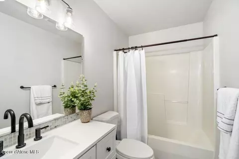 Bath - 3040 W Cami Ave, Post Falls, ID 83854 photo 1 of 1