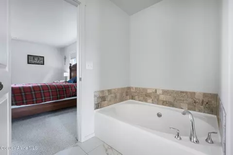 Bath - 4101 N Shelburne Loop, Post Falls, ID 83854 photo 3 of 5