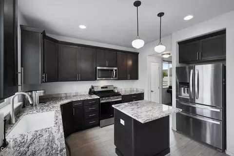 Kitchen - 4101 N Shelburne Loop, Post Falls, ID 83854 photo 1 of 2