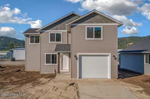 925 Washington St, Smelterville, ID 83868