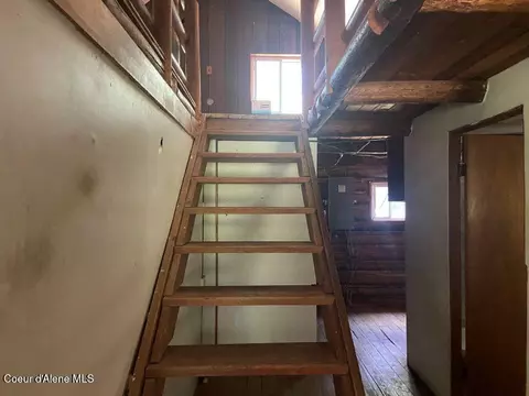 Entry Way - 1456 Mountain Meadows Rd, Naples, ID 83847 photo 1 of 1