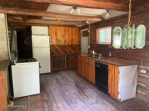 Kitchen - 1456 Mountain Meadows Rd, Naples, ID 83847 photo 1 of 1