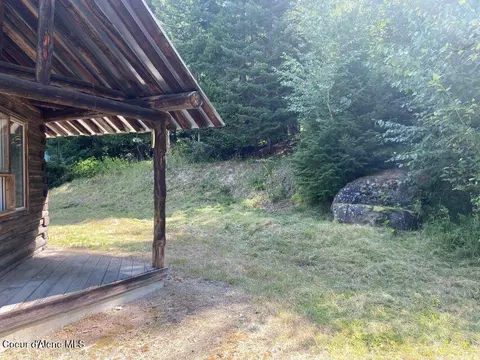 Exterior - 1456 Mountain Meadows Rd, Naples, ID 83847 photo 5 of 8