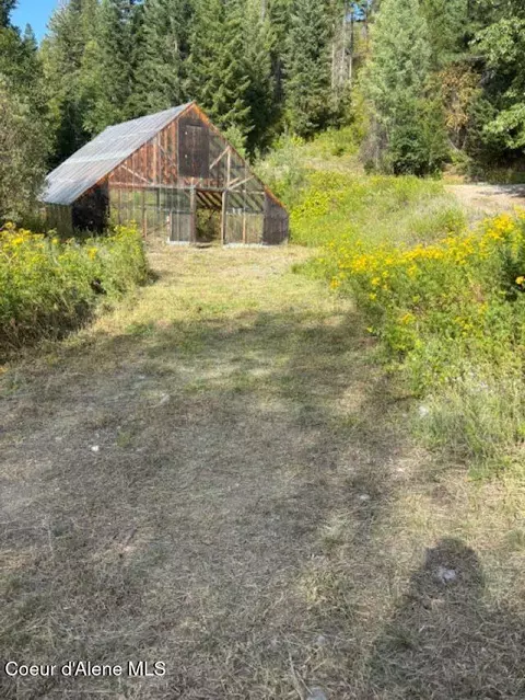 Exterior - 1456 Mountain Meadows Rd, Naples, ID 83847 photo 7 of 8