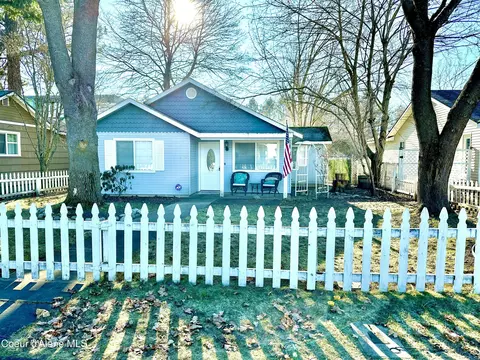 2012 E Front Ave, Coeur D'alene, ID 83814