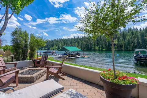 3712 W Shoreview Ln, Coeur D'alene, ID 83814