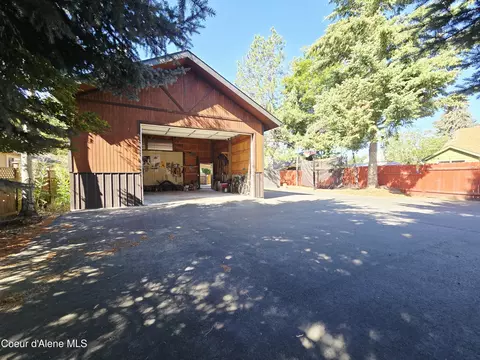 Exterior - 411 W Mullan Ave, Kellogg, ID 83837 photo 3 of 3