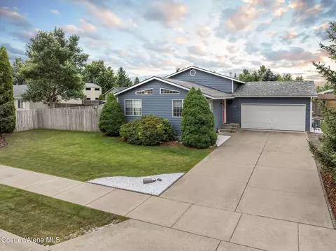 8322 W Oregon St, Rathdrum, ID 83858