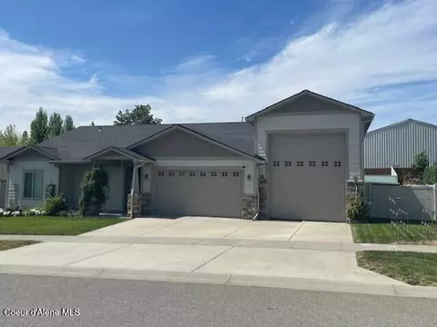 3191 N Sherwood Dr, Coeur D'alene, ID 83815