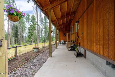 Exterior - 1041 Cooper St, Plummer, ID 83851 photo 2 of 5