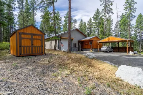 1041 Cooper St, Plummer, ID 83851