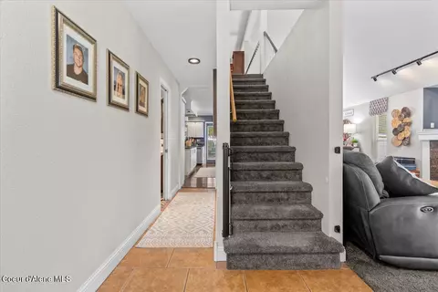 Entry Way - 3271 E Mountain View Dr, Post Falls, ID 83854 photo 2 of 4