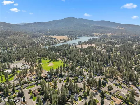 View/Area - 3271 E Mountain View Dr, Post Falls, ID 83854 photo 1 of 4