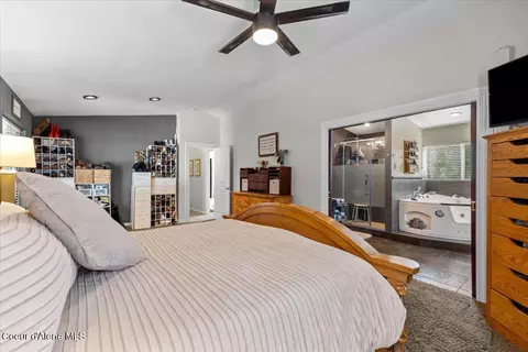 Bedroom - 3271 E Mountain View Dr, Post Falls, ID 83854 photo 4 of 8