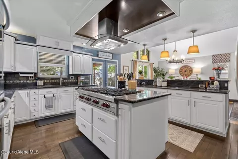 Kitchen - 3271 E Mountain View Dr, Post Falls, ID 83854 photo 4 of 5