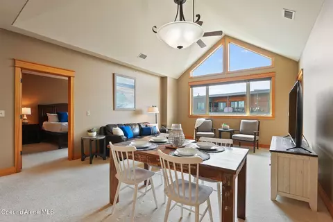 2050 N Main St # 302, Coeur D'alene, ID 83814