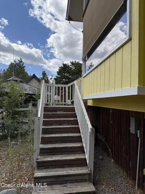 Exterior - 1920 E Meadow Ln, Post Falls, ID 83854 photo 12 of 13
