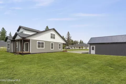142 Melville Dr, Bonners Ferry, ID 83805