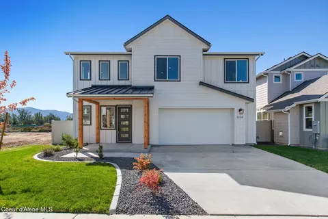 621 Moscow St, Sandpoint, ID 83864