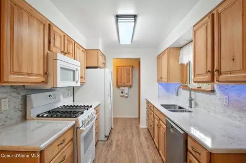 Kitchen - 516 E 22nd Ave, Post Falls, ID 83854 photo 1 of 2
