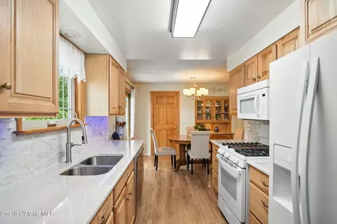 Kitchen - 516 E 22nd Ave, Post Falls, ID 83854 photo 2 of 2