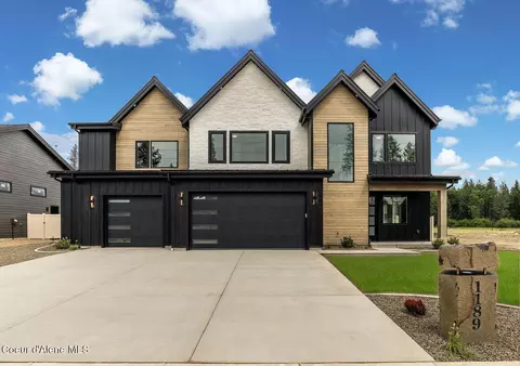 1189 E Sleeping Deer Ave, Hayden, ID 83835