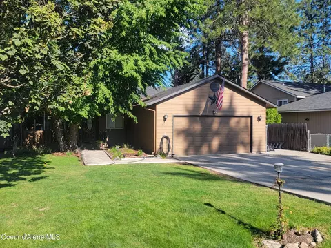 9754 N Ptarmigan Dr, Hayden, ID 83835
