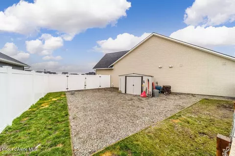 Exterior - 12175 Gipper Loop, Rathdrum, ID 83858 photo 7 of 9