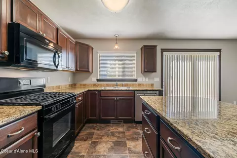 1922 E Highwing Ct, Post Falls, ID 83854 photo 14