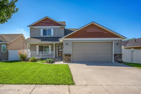 1922 E Highwing Ct, Post Falls, ID 83854 photo 2