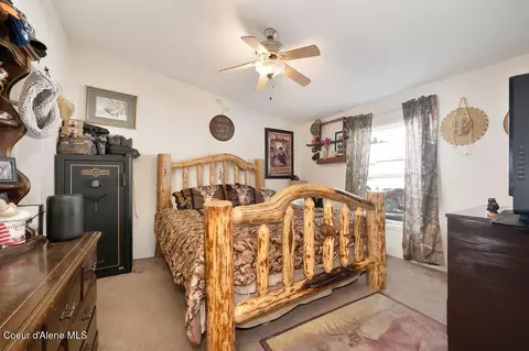 Bedroom - 609 Main St, Pinehurst, ID 83850 photo 1 of 5