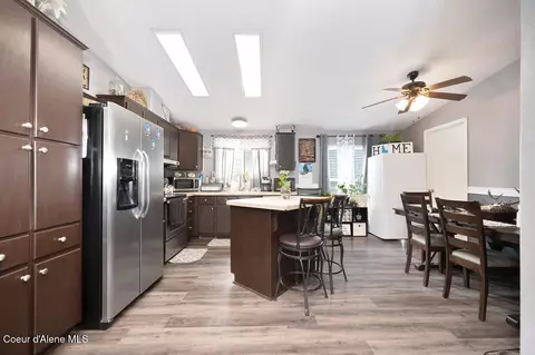 Kitchen - 609 Main St, Pinehurst, ID 83850 photo 1 of 4