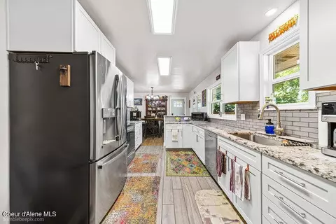Kitchen - 516 W Mullan Ave, Kellogg, ID 83837 photo 4 of 4