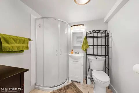 Bath - 516 W Mullan Ave, Kellogg, ID 83837 photo 4 of 4
