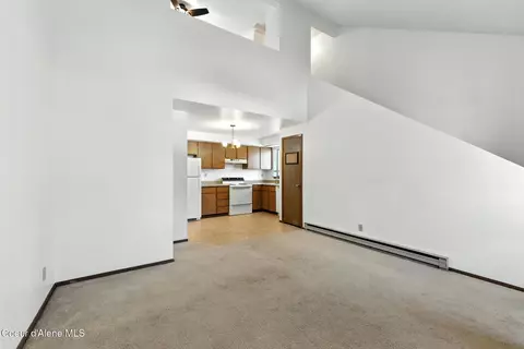 Living - 132 E Willow Tree Ln, Hayden, ID 83835 photo 3 of 5