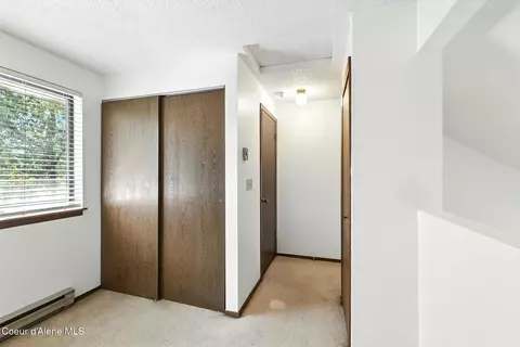 Entry Way - 132 E Willow Tree Ln, Hayden, ID 83835 photo 2 of 2