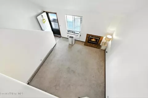 Living - 132 E Willow Tree Ln, Hayden, ID 83835 photo 5 of 5