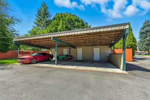 Exterior - 132 E Willow Tree Ln, Hayden, ID 83835 photo 1 of 2
