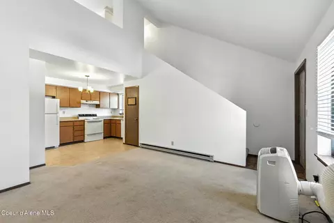 Living - 132 E Willow Tree Ln, Hayden, ID 83835 photo 2 of 5