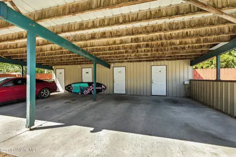Exterior - 132 E Willow Tree Ln, Hayden, ID 83835 photo 2 of 2