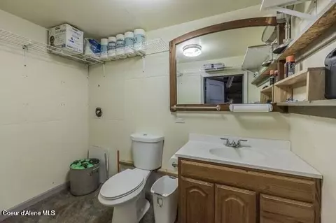 Bath - 14 Meadowlark Dr, Sagle, ID 83860 photo 1 of 5