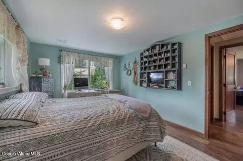 Bedroom - 14 Meadowlark Dr, Sagle, ID 83860 photo 3 of 7