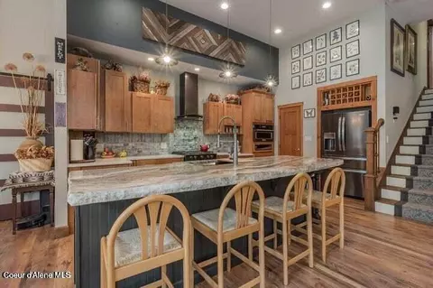 Kitchen - 14 Meadowlark Dr, Sagle, ID 83860 photo 2 of 5