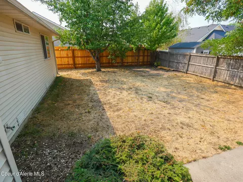 Exterior - 9568 N Macie Loop, Hayden, ID 83835 photo 6 of 9