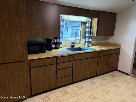 Kitchen - 610 Second St, Kellogg, ID 83837 photo 4 of 5