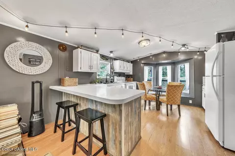 Kitchen - 18077 E Highway 54, Bayview, ID 83803 photo 1 of 3